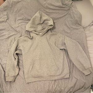 Aritzia Perfect fit Hoodie size L